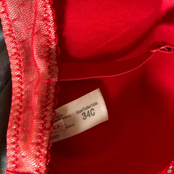 Bright Red Bra ❤️😍 - Picture 6 of 6